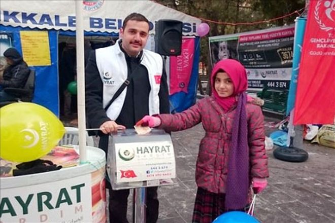 Halep´e 3 TIR dolusu yardım