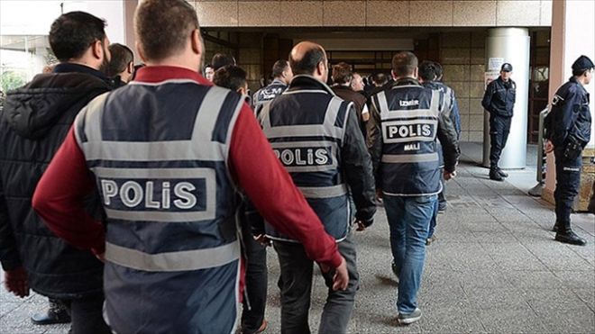 Meslekten ihraç edilen FETÖ´cüler gözaltında