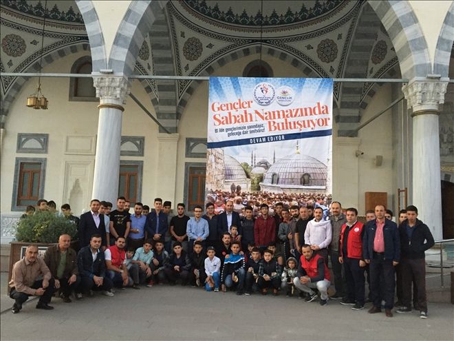 Camilerimiz gençlerin buluşma mekânı olmalı