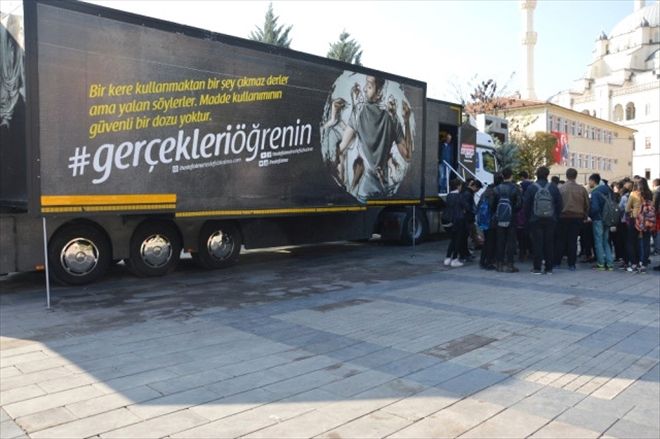 Uyuşturucuyla mücadele TIR´ı sizi bekliyor