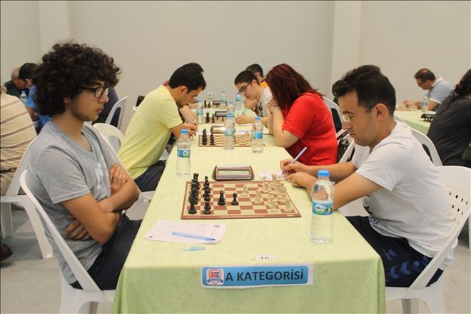 Gençlerden başarı bekliyoruz