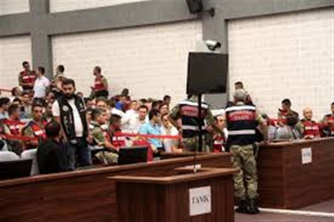 FETÖ´nün okul hissedarları davası ileri tarihe ertelendi