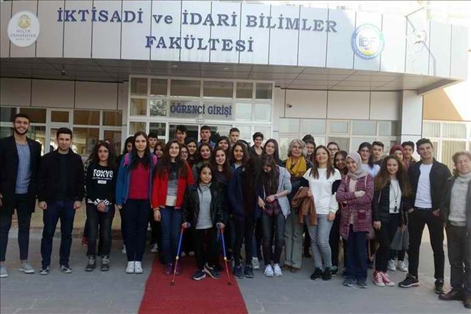 Liseli öğrenciler hayallerini gördüler