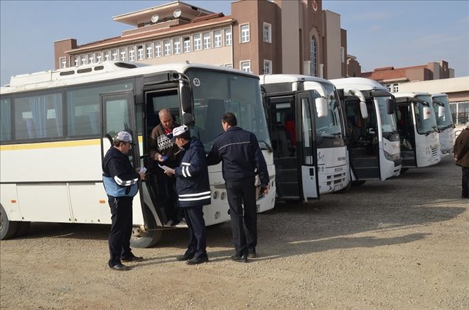 Servis araçlarına göz açtırmıyorlar