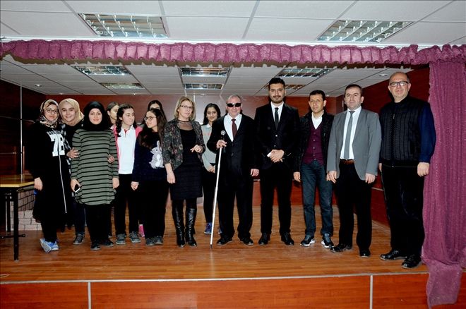 Görmeyen gözlere ışık olmak için
