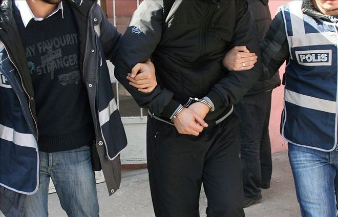 FETÖ´cü 6 emekli polis gözaltında