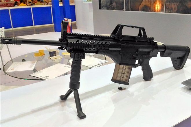 MPT-76 fuarın gözdesi oldu
