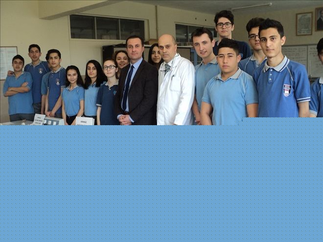 Öğrencilerden taş sergisi