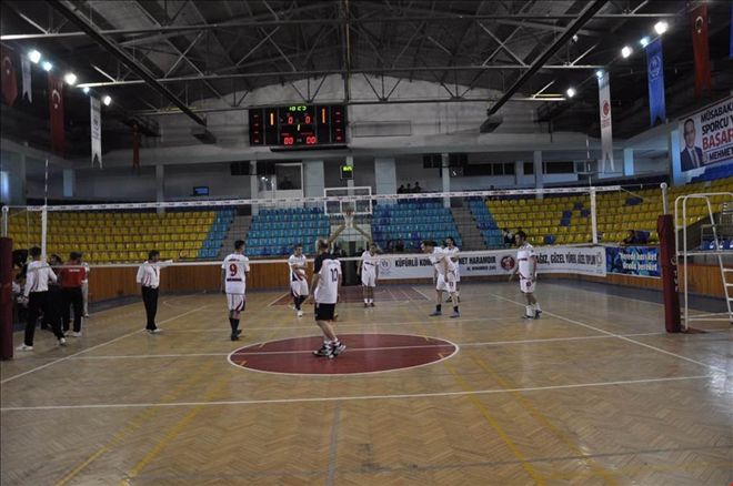 Çalışanlar voleybolla stres atacak