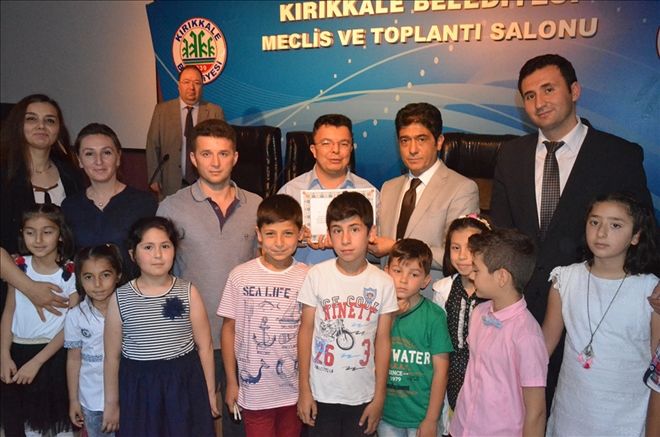 Çevre dostu öğrenciler 800 kilo pil topladı