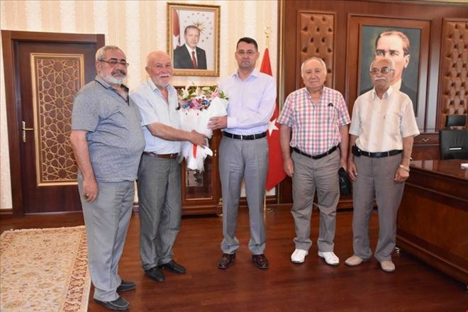 İşçi Emeklileri Derneğinden Vali Haktankaçmaz´a ziyaret