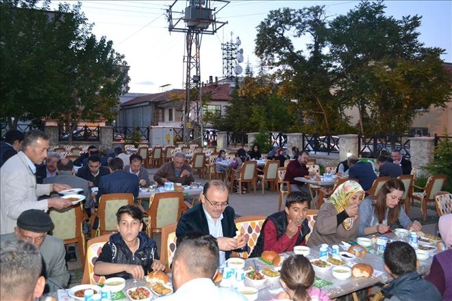 Taş Mektep tarihe ışık tutuyor