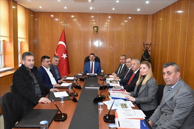 Vali, yılın son encümen toplantısına başkanlık etti