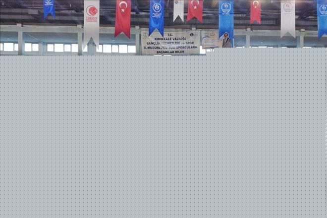 Kızlarda Şehitler Ortaokulu, erkeklerde Gözdesen şampiyon