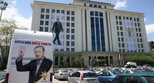 AK PARTİ İL BAŞKANINI ARIYOR BUGÜN DE 3 İSİM DAHA ÇAĞRILDI 