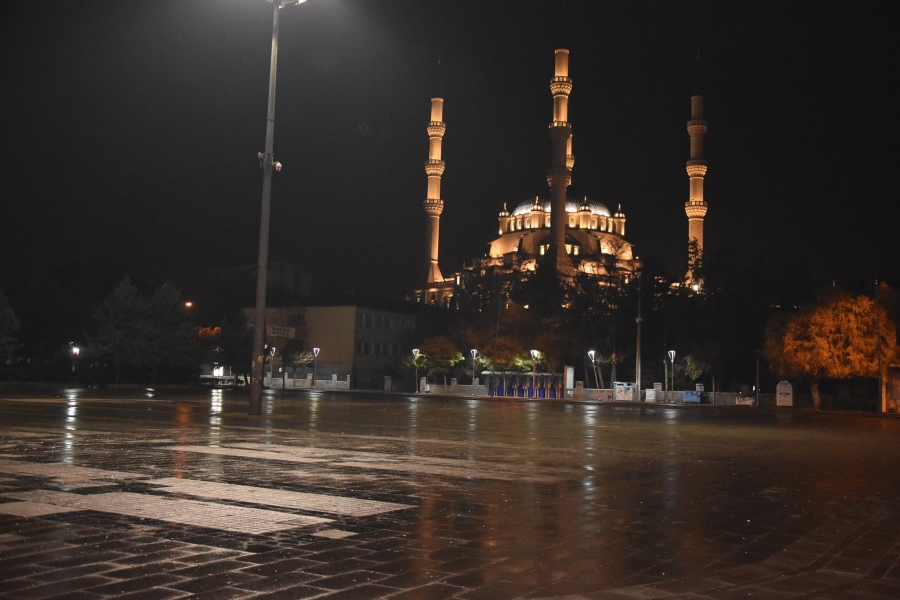 SOKAKLAR SESSİZ KALDI 
