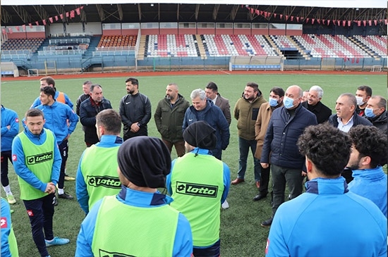 TÜRKYILMAZ’DAN YAHŞİHANSPOR’A ZİYARET