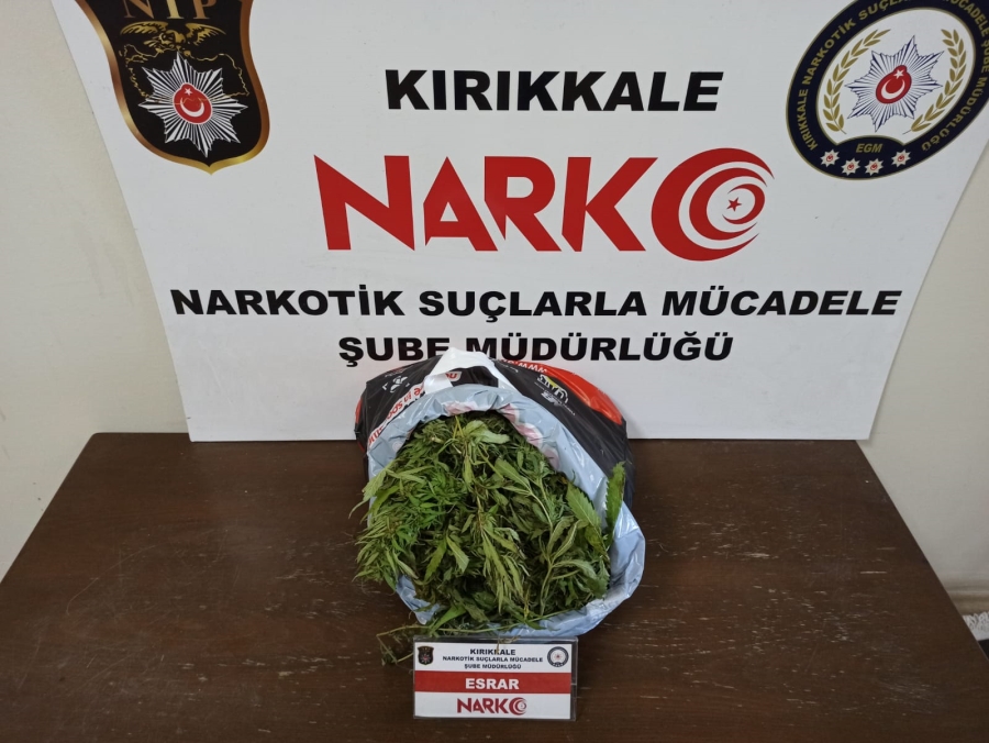 1,4 kilogram esrar ele geçirildi