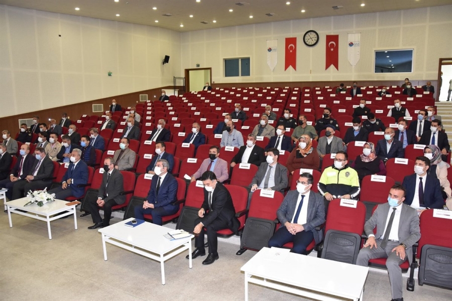 Tekbıyıkoğlu: “Muhtarlarımıza önemli görevler düşüyor” 