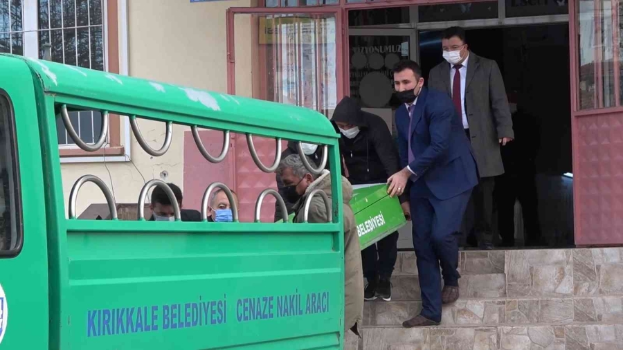 Kalbine yenik düştü
