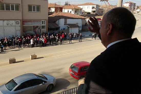 YAHŞİHANLI İŞÇİLERE ZAMLI MAAŞ
