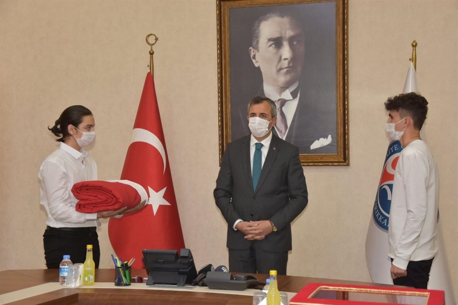 ÇANAKKALE’YE ULAŞACAK ŞANLI BAYRAĞIMIZ KIRIKKALE’YE GELDİ