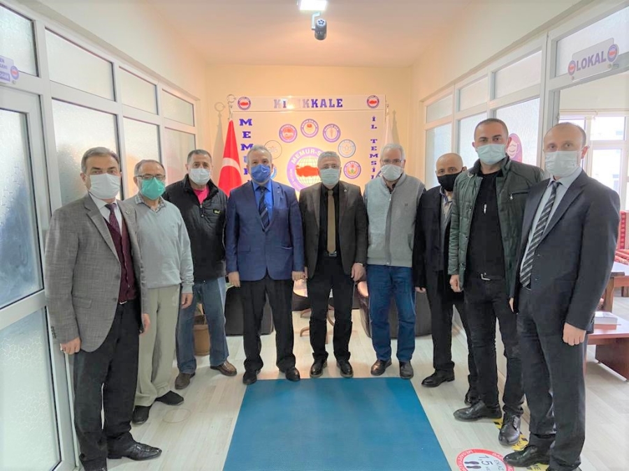 EMEKLİ SAĞLIK ÇALIŞANLARI BİR ARAYA GELDİ 