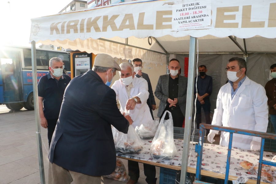 ÇADIRLARIN YERİNİ AŞEVLERİ ALDI