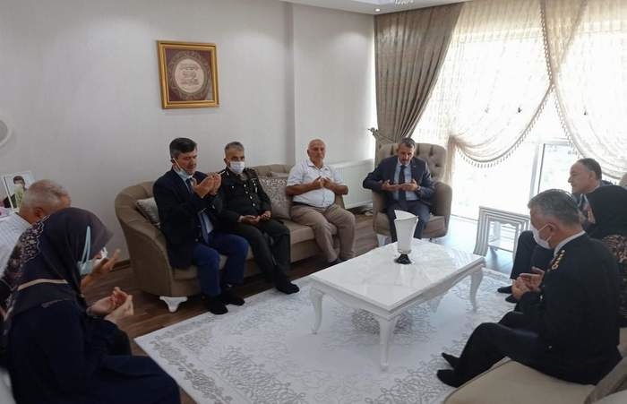 Şehitlerimize minnettarız 