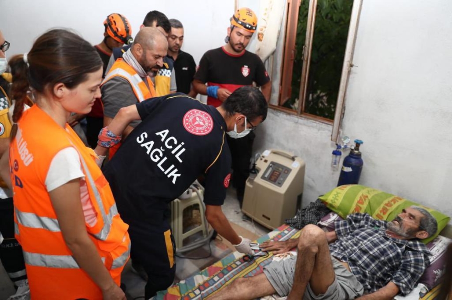 Kırıkkale yadım için yangın bölgesinde 