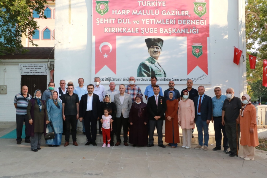 Saygılı’dan gazi ve şehit ailelerine ziyaret 