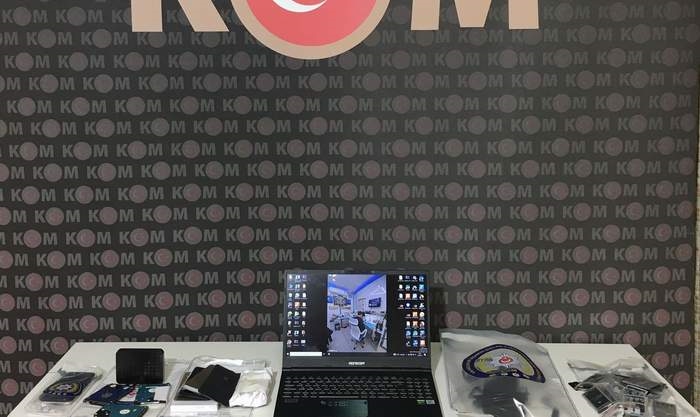 Emniyetten kaçak cep telefonu operasyonu  