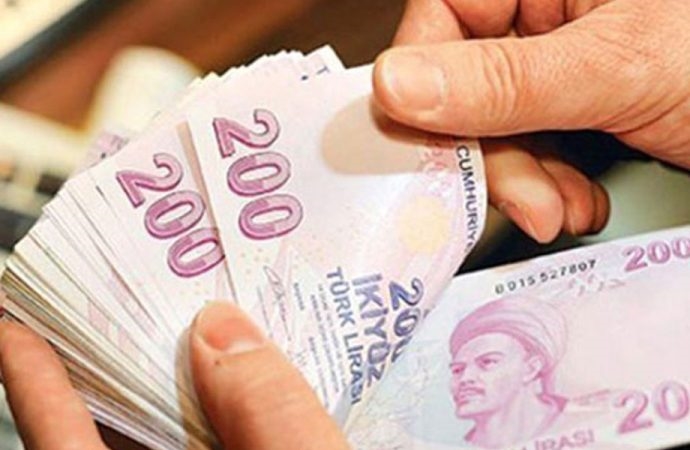 TÜİK’E e göre ciroda en yüksek pay ticaret sektörünün 