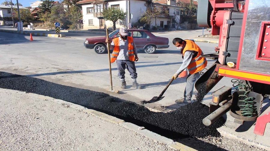 Sürücülere yol uyarısı 