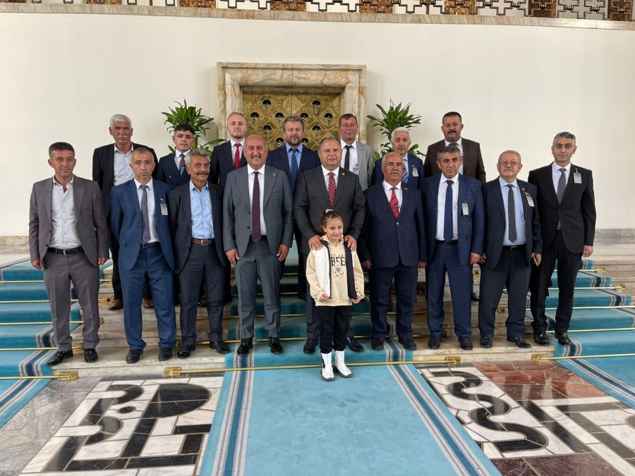MHP’Lİ ÖZTÜRK YAHŞİHANLILARI MECLİSTE AĞIRLADI