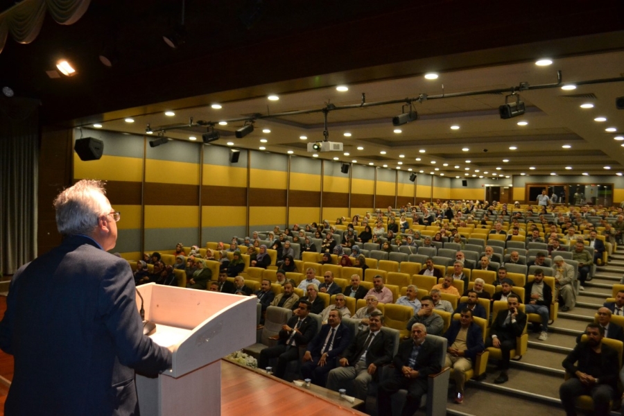 Camiler ve Din Görevlileri Haftası Dolayısıyla Konferans Düzenlendi.