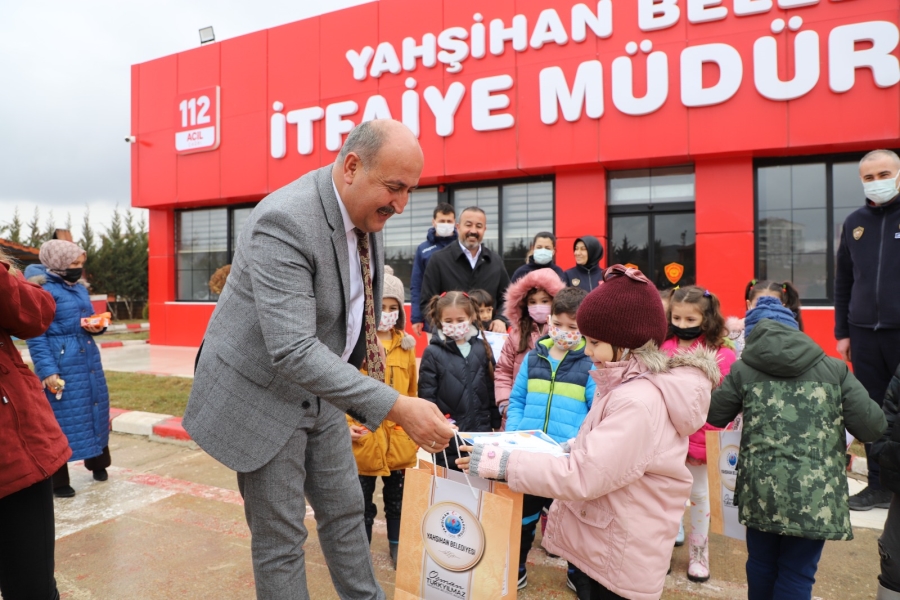 Miniklere Yangın ve Deprem Eğitimi