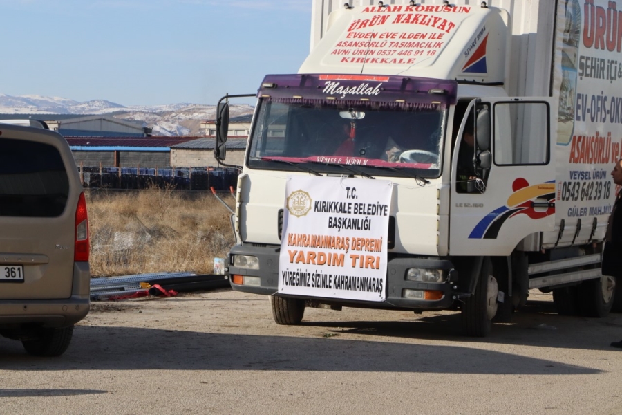 Tek Tek Toplanan Koyunlar Depremzedelere Ulaşacak