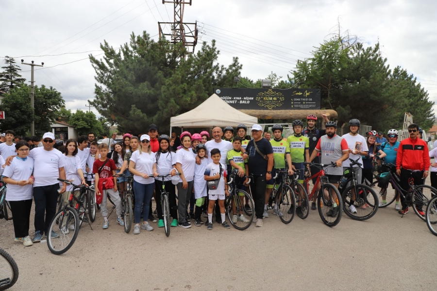 Yahşihan halkı sağlık için pedalladı