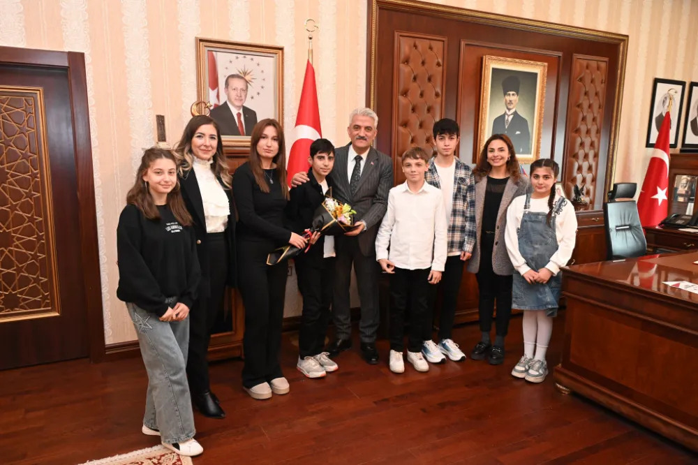 Kırıkkale Valisi, Çocukları Makamında Ağırladı