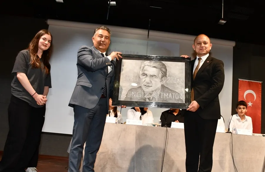 Ünlü Yazarın Eserleri Anlatıldı