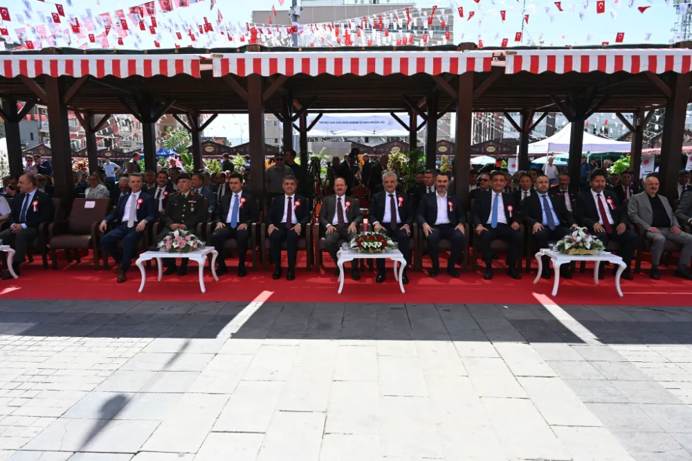 İşyurtları Ürün ve El Sanatları Fuarı Açıldı