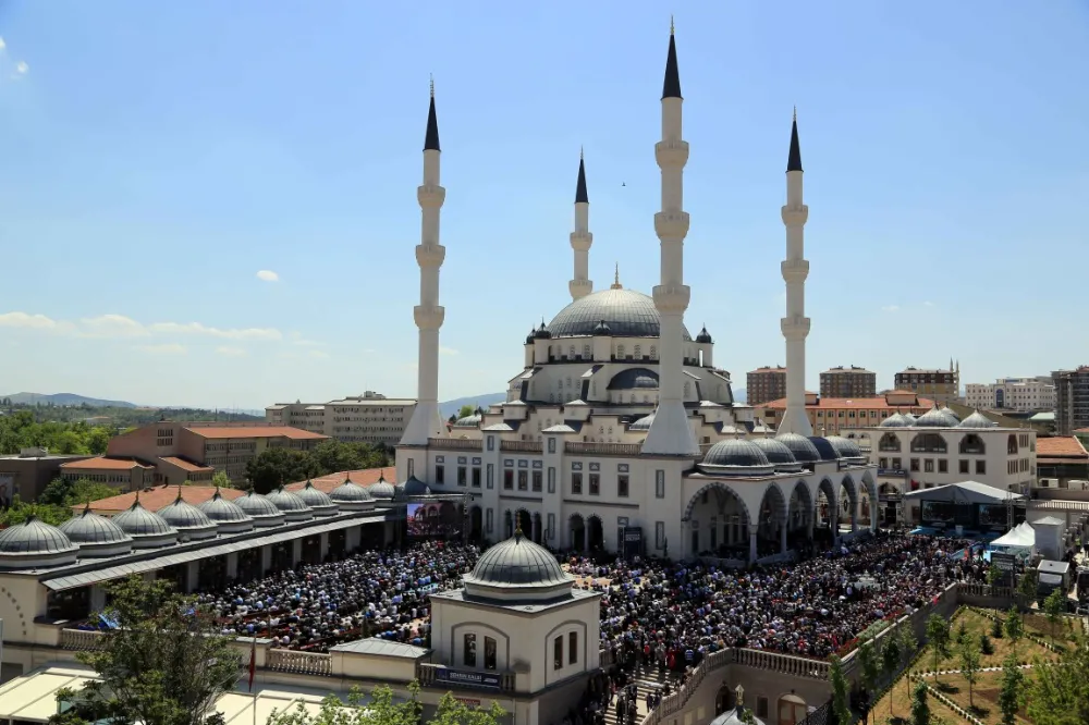 Kırıkkale’de Bayram Namazı Saati Belli Oldu