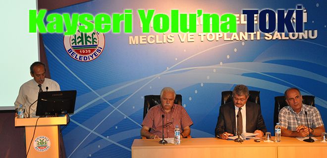 Kayseri yoluna TOKİ inşaatı
