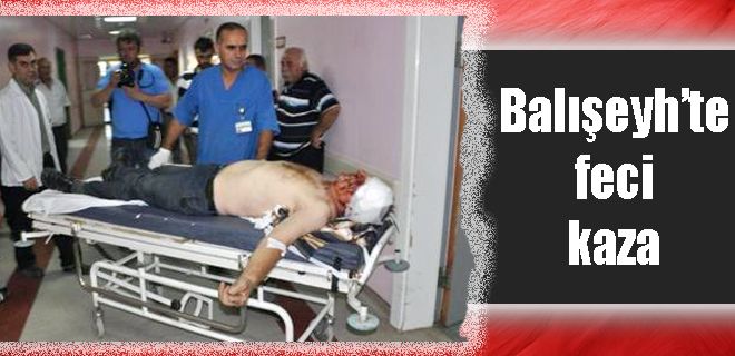 Otomobiller kafa kafaya çarpıştı