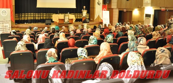 Salonu kadınlar doldurdu