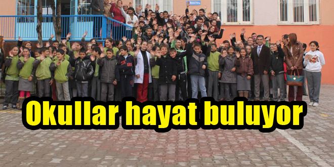 Okullar hayat buluyor