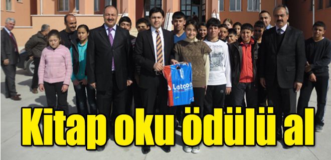 Kitap okuyanlar ödüllendirildi 