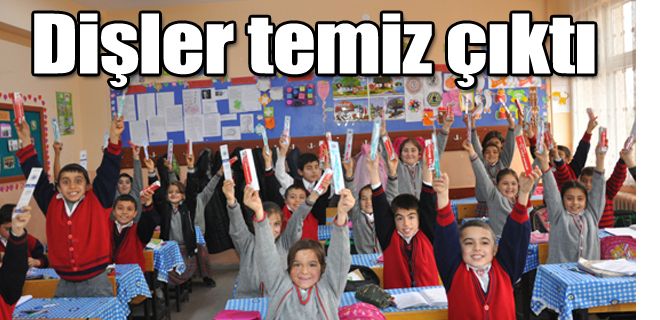 Çocukların dişleri temiz çıktı