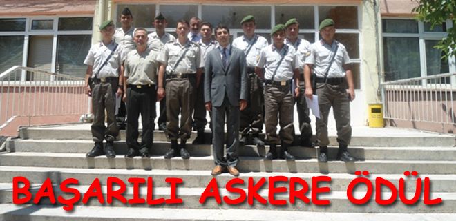 Başarılı askerlere ödül